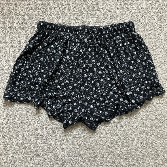 Garage Black Floral Shorts, Size S - Picture 2 of 4